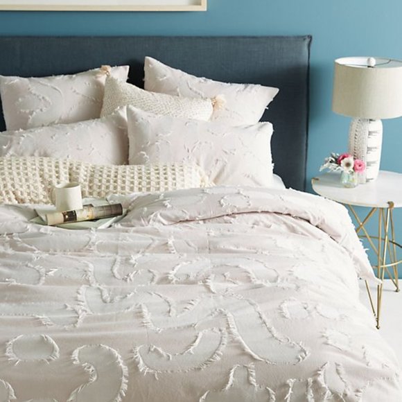 Anthropologie Other - Anthropologie King duvet cover and shams